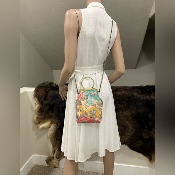 Handsewn Vintage Style Genuine Leather Floral Print Kiss lock Wristlet/Crossbody - Picture 6 of 15